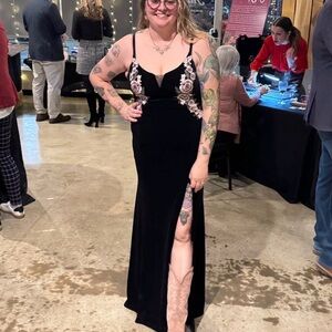 Chic Black Velvet Gown with Floral Embroidery